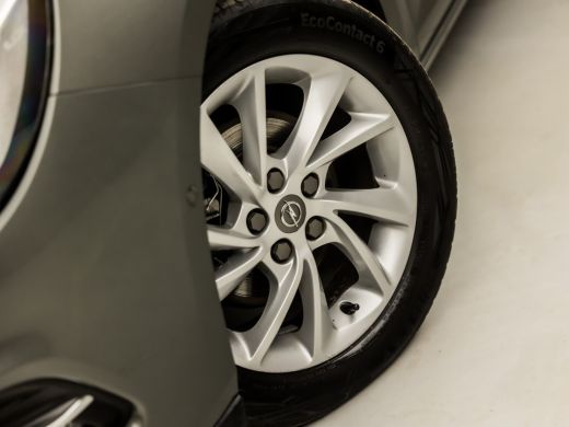 Opel Astra Sports Tourer 1.2 Elegance 146Pk (APPLE CARPLAY, GROOT NAVI, CLIMATE, CAMERA, LEDER, GETINT GLAS,... ActivLease financial lease