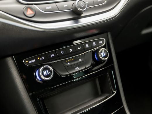 Opel Astra Sports Tourer 1.2 Elegance 146Pk (APPLE CARPLAY, GROOT NAVI, CLIMATE, CAMERA, LEDER, GETINT GLAS,... ActivLease financial lease