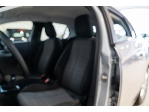 Opel Corsa 1.2 Edition | Parkeersensoren | Apple Carplay & Android Auto | Lichtmetalen velgen | Airco | Crui... ActivLease financial lease