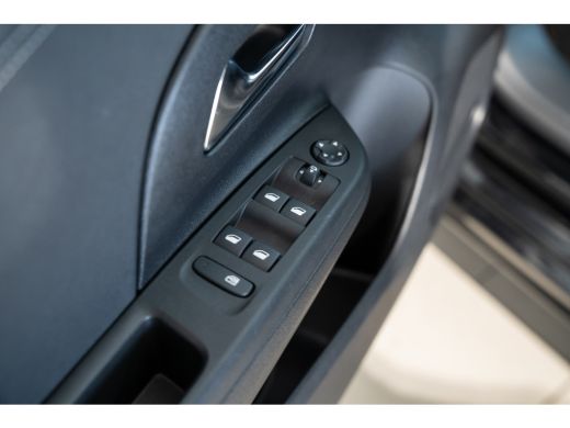 Opel Corsa 1.2 GS | Navigatie | Keyless | Camera | Parkeersensoren | Dodehoekbewaking | Apple Carplay & Andr... ActivLease financial lease