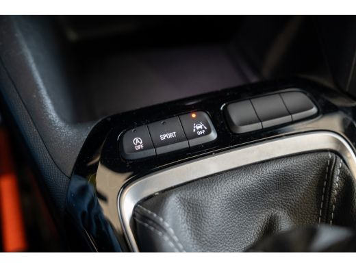 Opel Corsa 1.2 Turbo 100PK GS Line | Apple Carplay & Android Auto | 17 Inch Lichtmetaal | LED Koplampen | ActivLease financial lease