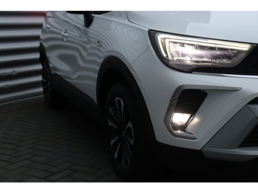 Opel Crossland 1.2 TURBO 110PK ELEGANCE LEVEL 4 / NAVI / LEDER / CLIMA / AGR / 16" LMV / CAMERA / FULL-LED / 1E ... ActivLease financial lease