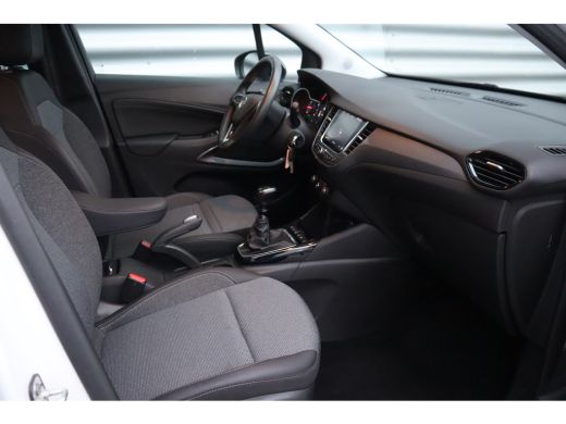 Opel Crossland 1.2 TURBO 110PK ELEGANCE LEVEL 4 / NAVI / LEDER / CLIMA / AGR / 16" LMV / CAMERA / FULL-LED / 1E ... ActivLease financial lease