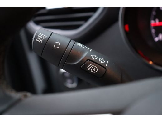 Opel Crossland 1.2 TURBO 110PK ELEGANCE LEVEL 4 / NAVI / LEDER / CLIMA / AGR / 16" LMV / CAMERA / FULL-LED / 1E ... ActivLease financial lease