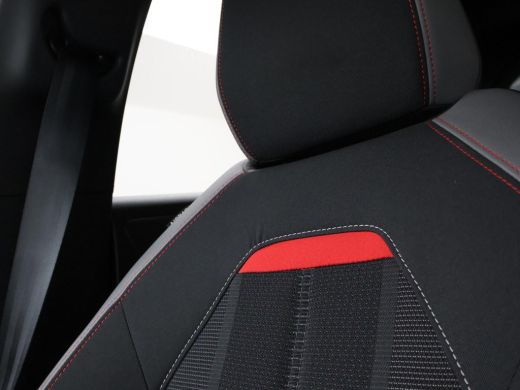 Opel Mokka-e GS LINE 50 kWh + CAMERA | ADAPTIVE CRUISE | APPLE CARPLAY | ZWART DAK | LED | BTW ActivLease financial lease