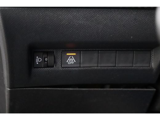 Peugeot 208 1.2 PURETECH 75PK ACTIVE PACK / NAVI / CLIMA / LED / PDC / 16" LMV  / BLUETOOTH / CRUISECONTROL /... ActivLease financial lease