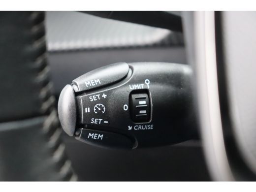 Peugeot 208 1.2 PURETECH 75PK ACTIVE PACK / NAVI / CLIMA / LED / PDC / 16" LMV  / BLUETOOTH / CRUISECONTROL /... ActivLease financial lease