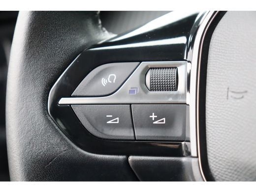 Peugeot 208 1.2 PURETECH 75PK ACTIVE PACK / NAVI / CLIMA / LED / PDC / 16" LMV  / BLUETOOTH / CRUISECONTROL /... ActivLease financial lease