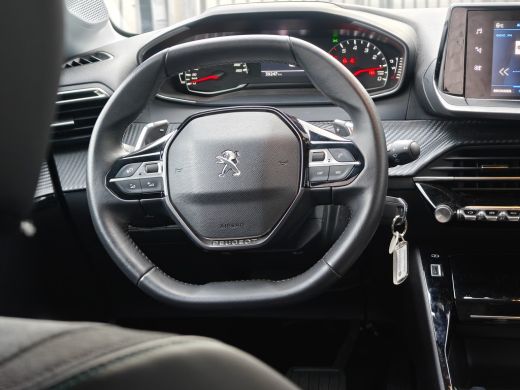 Peugeot 208 1.2 PureTech Allure | Airco (automatisch) | Apple Carplay/Android Auto|telefoonintegratie premium... ActivLease financial lease