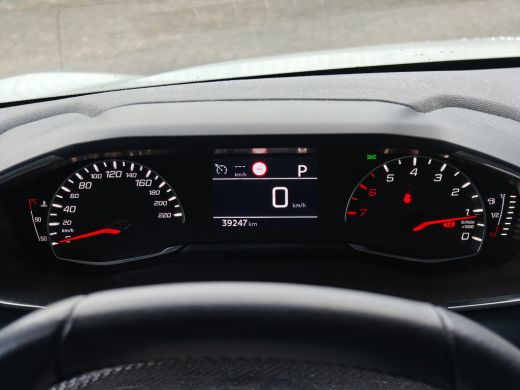 Peugeot 208 1.2 PureTech Allure | Airco (automatisch) | Apple Carplay/Android Auto|telefoonintegratie premium... ActivLease financial lease