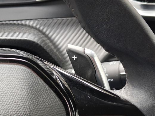 Peugeot 208 1.2 PureTech Allure | Airco (automatisch) | Apple Carplay/Android Auto|telefoonintegratie premium... ActivLease financial lease