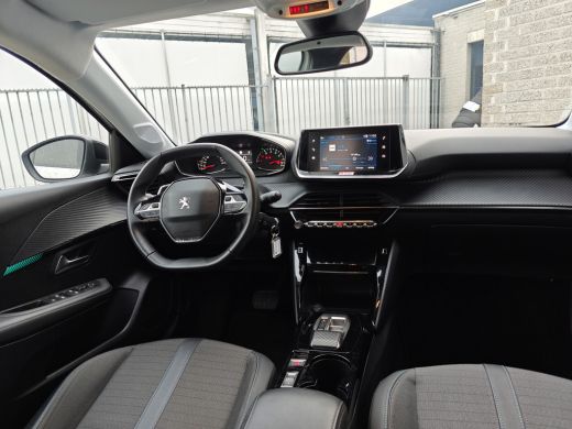 Peugeot 208 1.2 PureTech Allure | Airco (automatisch) | Apple Carplay/Android Auto|telefoonintegratie premium... ActivLease financial lease