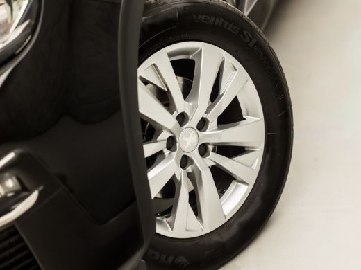 Peugeot 3008 1.2 PureTech Sport (APPLE CARPLAY, GROOT NAVI, CLIMATE, LEDEREN SPORTSTOELEN, TREKHAAK, PARKEERSE... ActivLease financial lease