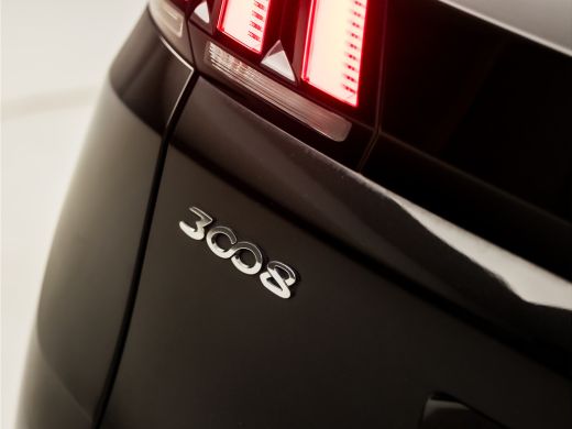 Peugeot 3008 1.2 PureTech Sport (APPLE CARPLAY, GROOT NAVI, CLIMATE, LEDEREN SPORTSTOELEN, TREKHAAK, PARKEERSE... ActivLease financial lease