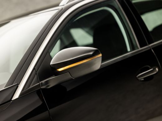 Peugeot 3008 1.2 PureTech Sport (APPLE CARPLAY, GROOT NAVI, CLIMATE, LEDEREN SPORTSTOELEN, TREKHAAK, PARKEERSE... ActivLease financial lease