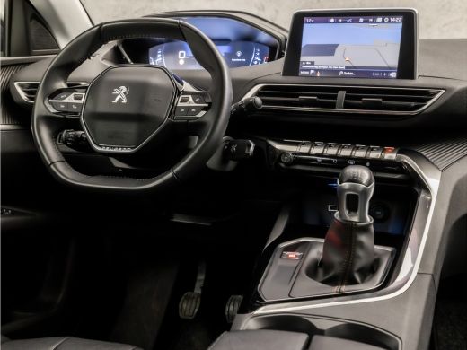 Peugeot 3008 1.2 PureTech Sport (APPLE CARPLAY, GROOT NAVI, CLIMATE, LEDEREN SPORTSTOELEN, TREKHAAK, PARKEERSE... ActivLease financial lease