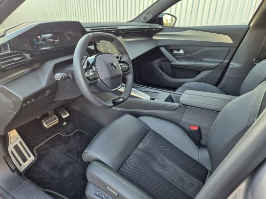 Peugeot 308 SW 1.6 Plug-in Hybrid 195PK | GT | Alcantara bekleding | Camera V + A | Parkeerhulp | Stoer & Stu... ActivLease financial lease