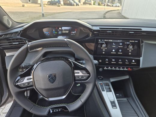 Peugeot 308 SW 1.6 Plug-in Hybrid 195PK | GT | Alcantara bekleding | Camera V + A | Parkeerhulp | Stoer & Stu... ActivLease financial lease