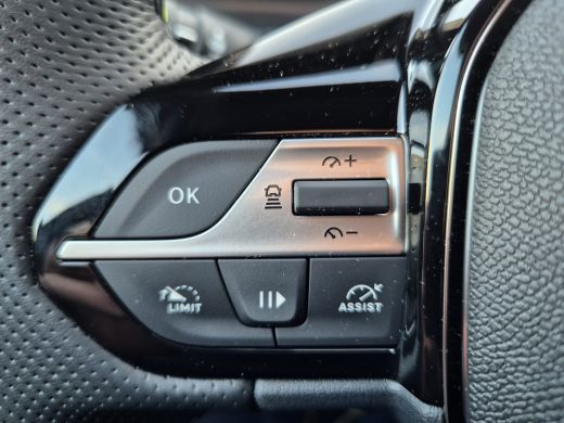 Peugeot 308 SW 1.6 Plug-in Hybrid 195PK | GT | Alcantara bekleding | Camera V + A | Parkeerhulp | Stoer & Stu... ActivLease financial lease