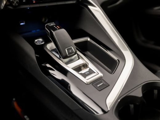 Peugeot 5008 1.2 PureTech Sport 7 Persoons Automaat (PANORAMADAK, APPLE CARPLAY, MEMORY SEATS, LEDER, FOCAL AU... ActivLease financial lease