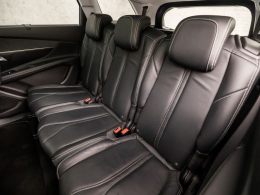 Peugeot 5008 1.2 PureTech Sport 7 Persoons Automaat (PANORAMADAK, APPLE CARPLAY, MEMORY SEATS, LEDER, FOCAL AU... ActivLease financial lease