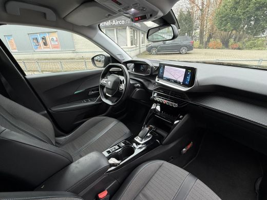 Peugeot e-2008 EV Allure 50 kWh | Navi | Camera | 3D Cockpit ActivLease financial lease