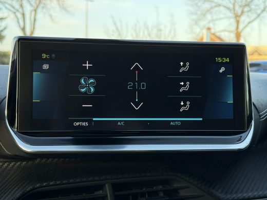 Peugeot e-2008 EV GT 50 kWh | Panorama | Trekhaak | Navi | Camera | ActivLease financial lease