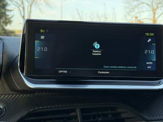 Peugeot e-2008 EV GT 50 kWh | Panorama | Trekhaak | Navi | Camera | ActivLease financial lease