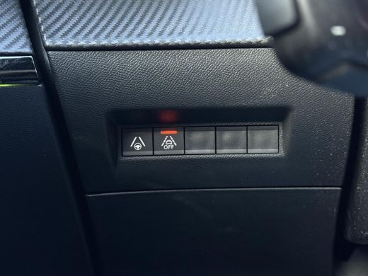 Peugeot e-2008 EV GT 50 kWh | Panorama | Trekhaak | Navi | Camera | ActivLease financial lease