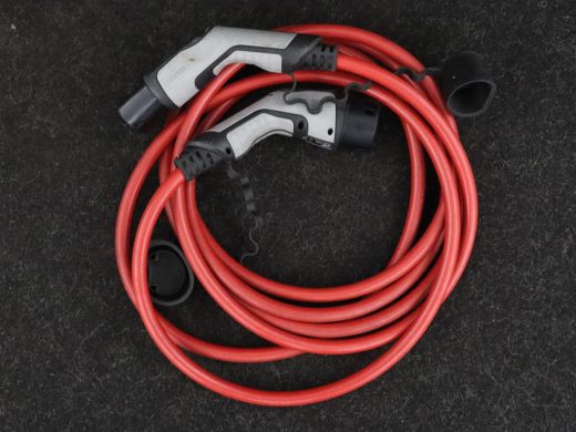 Peugeot e-2008 EV GT 50 kWh | Panoramadak | Stoelverwarming | Adaptive cruise | Leder/Alcantara | Carplay | 18''... ActivLease financial lease