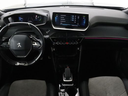 Peugeot e-2008 EV GT 50 kWh | Panoramadak | Stoelverwarming | Adaptive cruise | Leder/Alcantara | Carplay | 18''... ActivLease financial lease