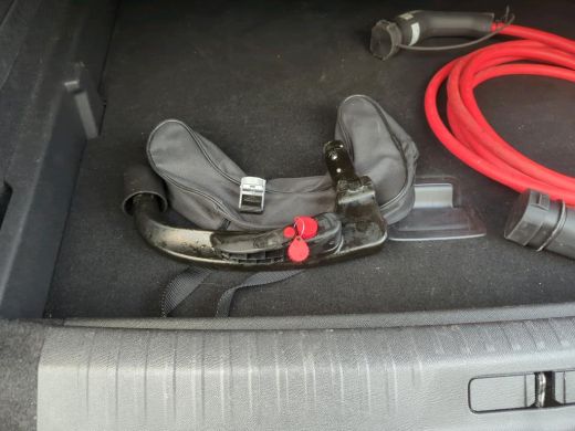 Peugeot e-3008 Allure Avantage 210 73 kWh | Navigatie | Camera | Trekhaak | 1.250kg Trekgewicht | Fase 3 laden |... ActivLease financial lease