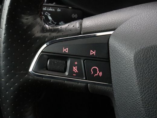 Seat Leon 1.5 TSI FR Ultimate Edition | Panoramadak | Stoelverwarming | Beats Audio | Camera | Carplay | Le... ActivLease financial lease