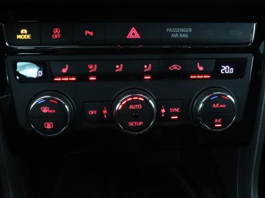 Seat Leon 1.5 TSI FR Ultimate Edition | Panoramadak | Stoelverwarming | Beats Audio | Camera | Carplay | Le... ActivLease financial lease