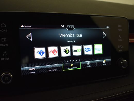 Skoda Fabia 1.0 TSI Monte Carlo 116pk DSG/AUTO | Camera achter | Navigatie via app connect | Keyless | Privac... ActivLease financial lease