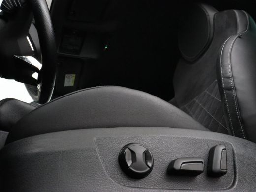 Skoda Superb 1.4 TSI iV Sportline | Trekhaak | 360 Camera | Achterbankverwarming | Adaptive cruise | Alcantara... ActivLease financial lease