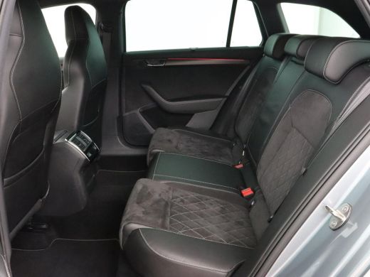 Skoda Superb 1.4 TSI iV Sportline | Trekhaak | 360 Camera | Achterbankverwarming | Adaptive cruise | Alcantara... ActivLease financial lease