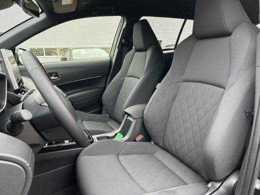 Toyota Corolla Cross Hybrid 140 Dynamic ActivLease financial lease