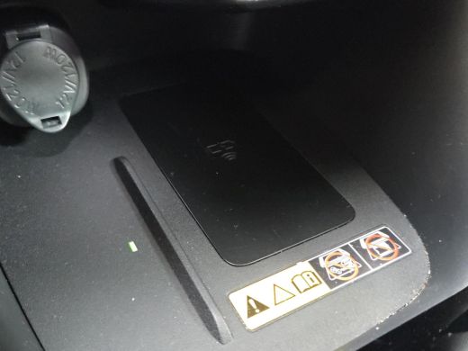 Toyota Yaris 1.5 Hybrid 115 Dynamic | NL Auto | Apple CarPlay | Tel lader | Rijklaarprijs incl. garantie | ActivLease financial lease