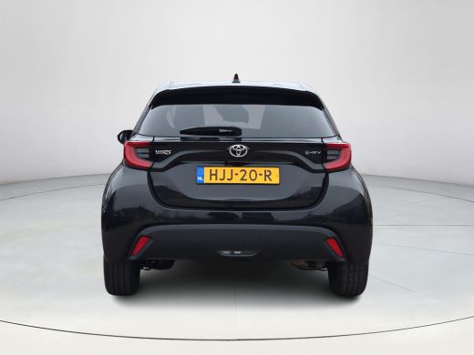 Toyota Yaris 1.5 Hybrid 115 Dynamic | NL Auto | Apple CarPlay | Tel lader | Rijklaarprijs incl. garantie | ActivLease financial lease