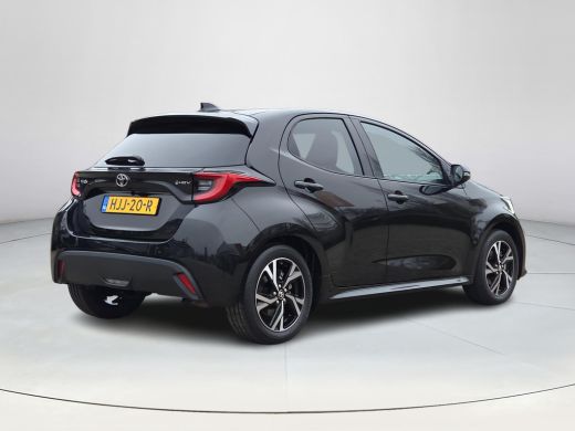 Toyota Yaris 1.5 Hybrid 115 Dynamic | NL Auto | Apple CarPlay | Tel lader | Rijklaarprijs incl. garantie | ActivLease financial lease