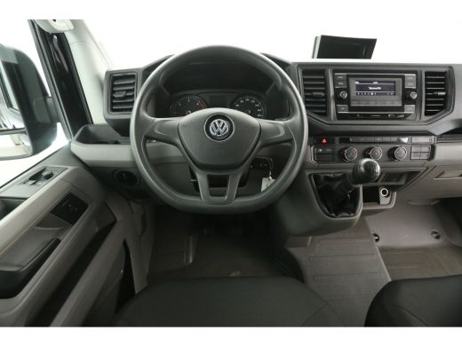 Volkswagen Crafter 35 2.0 TDI L3H3 | Laadklep | Airco | Camera | 3-Zits | Elektrpakket | Schuifdeur ActivLease financial lease