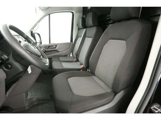 Volkswagen Crafter 35 2.0 TDI L3H3 | Laadklep | Airco | Camera | 3-Zits | Elektrpakket | Schuifdeur ActivLease financial lease