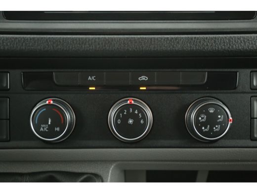 Volkswagen Crafter 35 2.0 TDI L3H3 | Laadklep | Airco | Camera | 3-Zits | Elektrpakket | Schuifdeur ActivLease financial lease