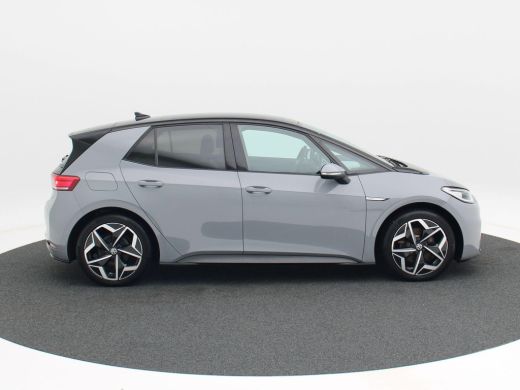 Volkswagen ID.3 First Plus 58 kWh | Panoramadak | Adaptive Cruise | Climate Control | Stoelverwarming | Navigatie... ActivLease financial lease