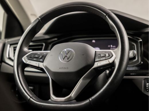 Volkswagen Polo 1.0 TSI Sportline Automaat (VIRTUAL COCKPIT, APPLE CARPLAY, GROOT NAVI, KEYLESS, CLIMATE, CAMERA,... ActivLease financial lease