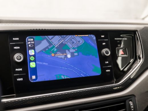 Volkswagen Polo 1.0 TSI Sportline Automaat (VIRTUAL COCKPIT, APPLE CARPLAY, GROOT NAVI, KEYLESS, CLIMATE, CAMERA,... ActivLease financial lease