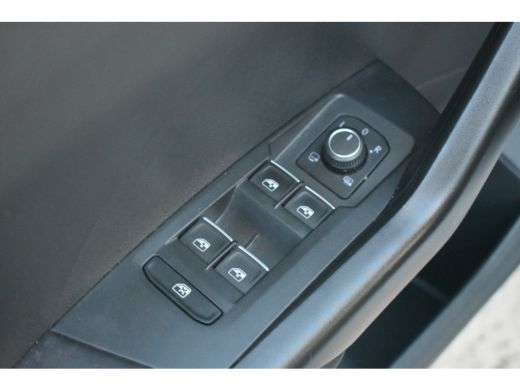 Volkswagen T-Cross 1.0 110pk TSI DSG Style | ACC | Verwarmbare voorstoelen | DAB+ | LED | Dode hoek detectie | Apple... ActivLease financial lease