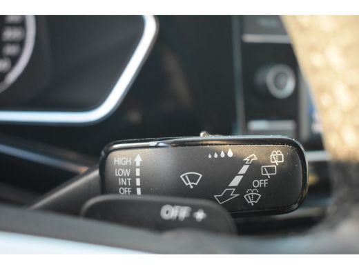 Volkswagen T-Cross 1.0 110pk TSI DSG Style | ACC | Verwarmbare voorstoelen | DAB+ | LED | Dode hoek detectie | Apple... ActivLease financial lease