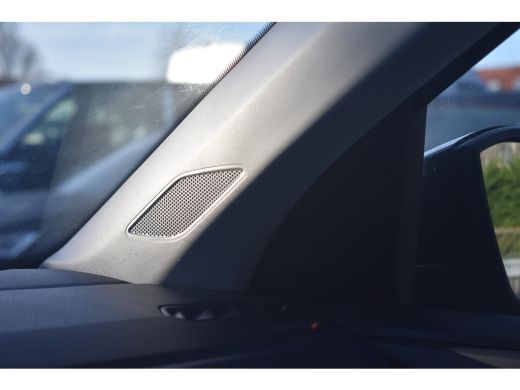 Volkswagen T-Cross 1.0 110pk TSI DSG Style | ACC | Verwarmbare voorstoelen | DAB+ | LED | Dode hoek detectie | Apple... ActivLease financial lease